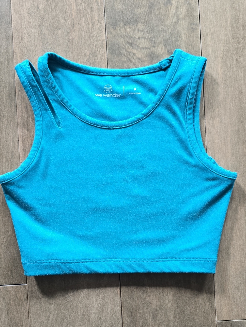 We Wander Bright Turquoise Crop Tank Youth Size 8